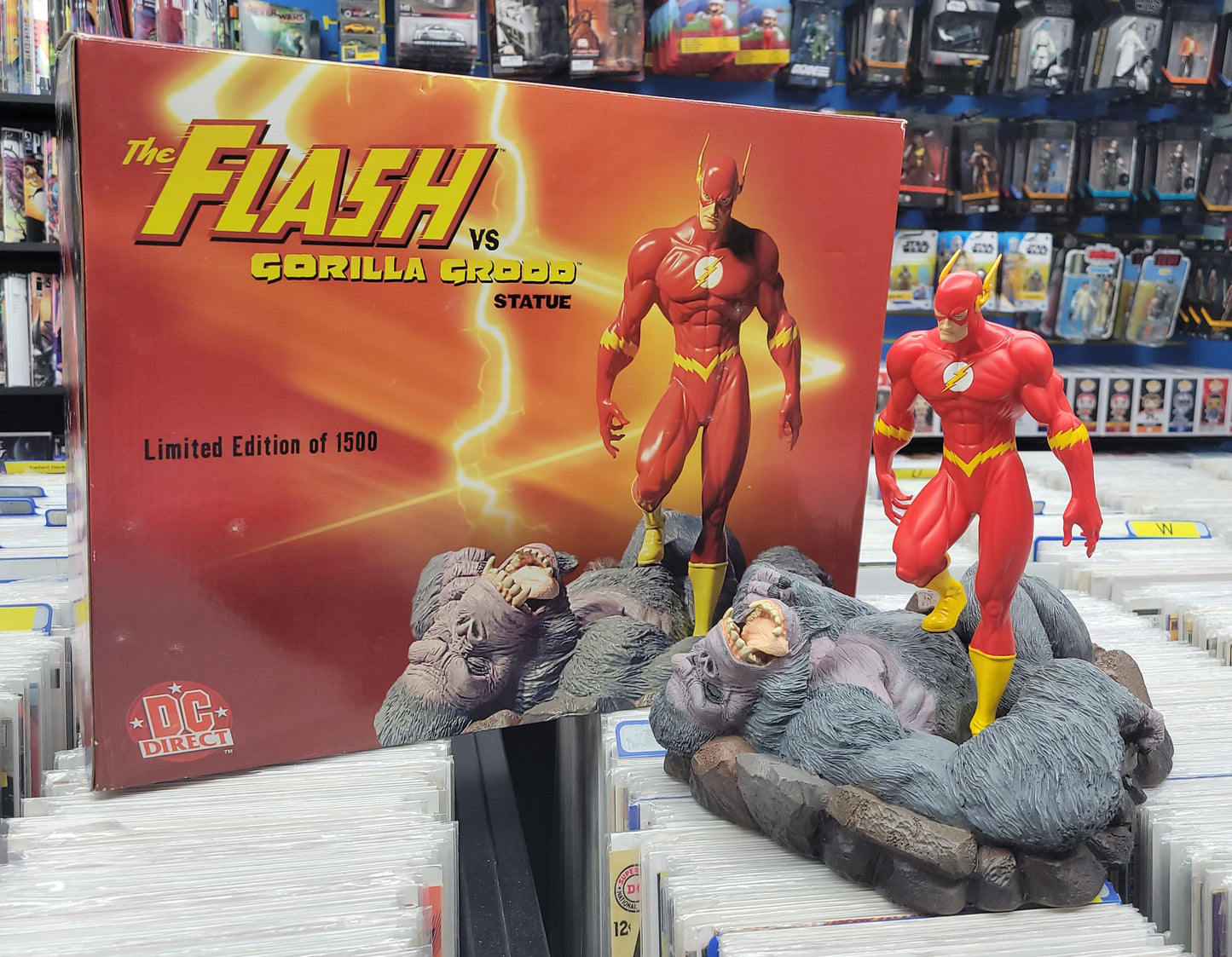 DC Direct The Flash vs Gorilla Grodd Statue
