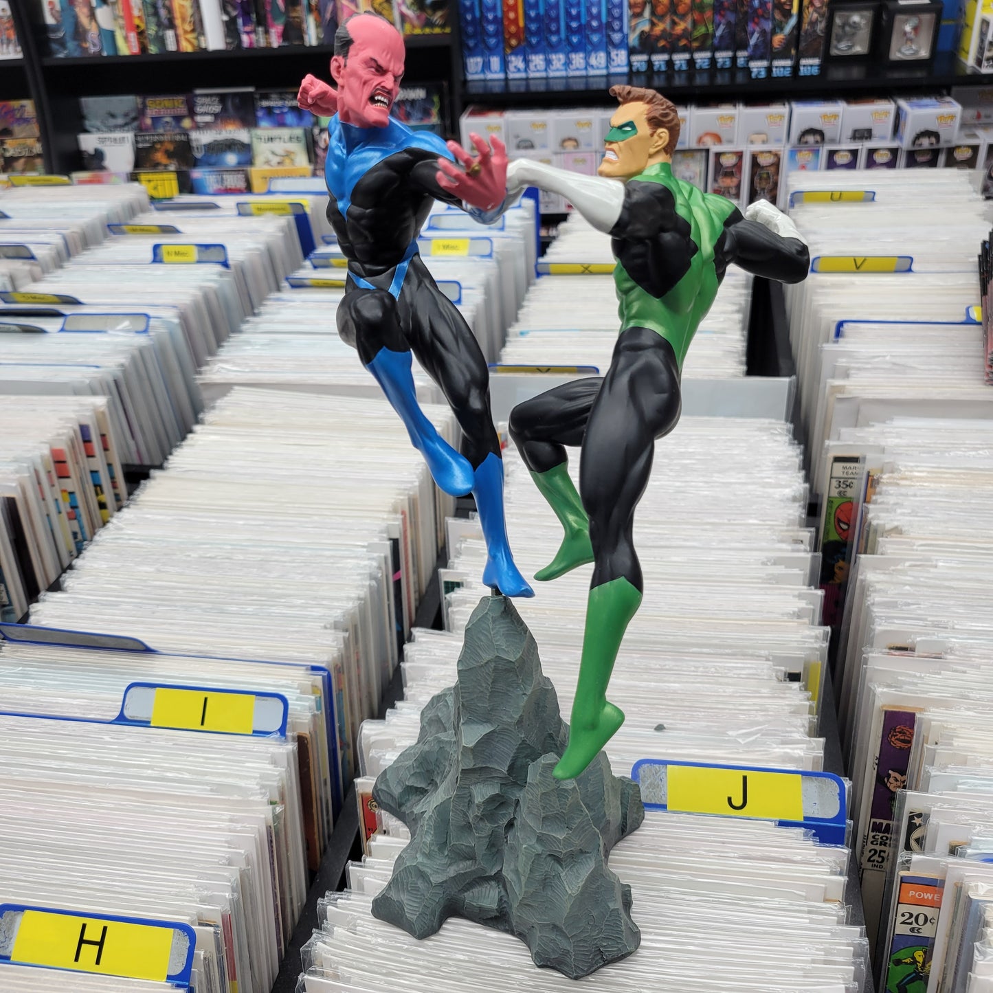 DC Direct 2005 Green Lantern vs Sinestro Statue