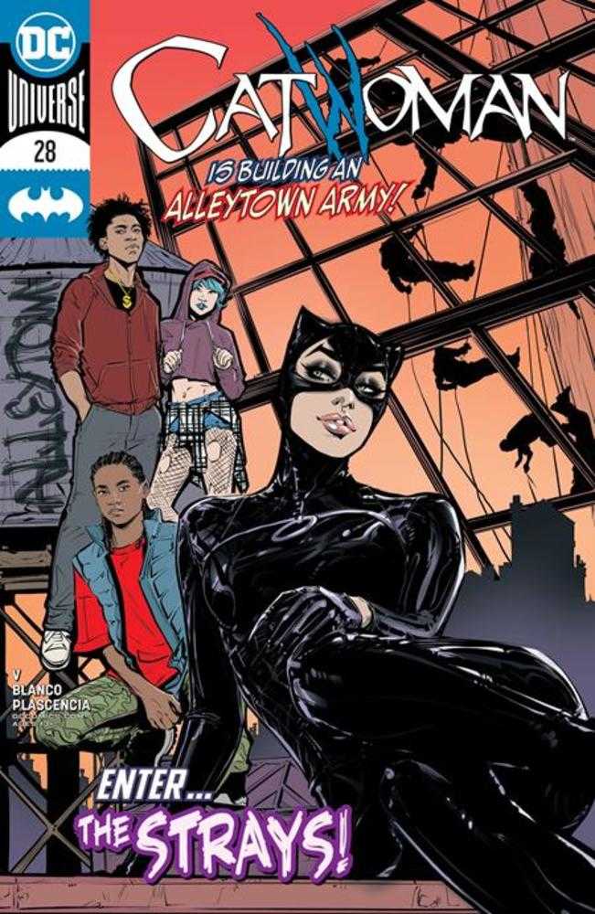 Catwoman #28 Cover A Joelle Jones NM