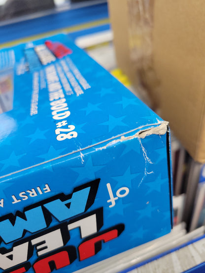 JUSTICE LEAGUE of AMERICA 1st Appearance Gift Set w/Reprint Brave & The Bold #28